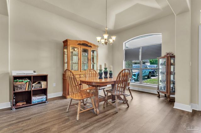 5573 Hannah St, Milton, FL 32570