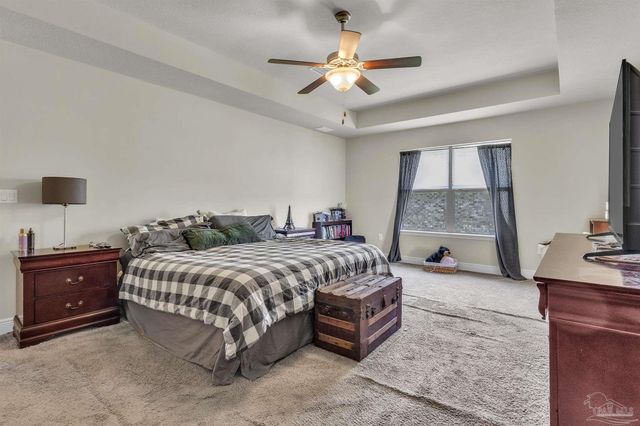 5573 Hannah St, Milton, FL 32570
