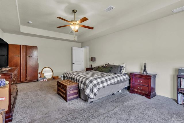 5573 Hannah St, Milton, FL 32570