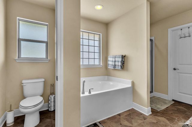 5573 Hannah St, Milton, FL 32570