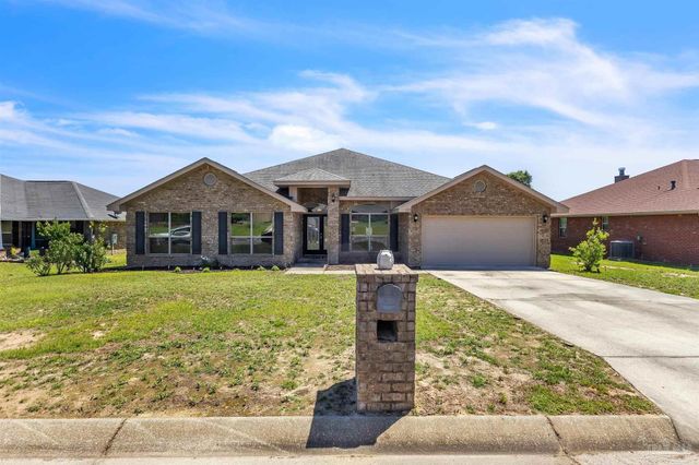5573 Hannah St, Milton, FL 32570