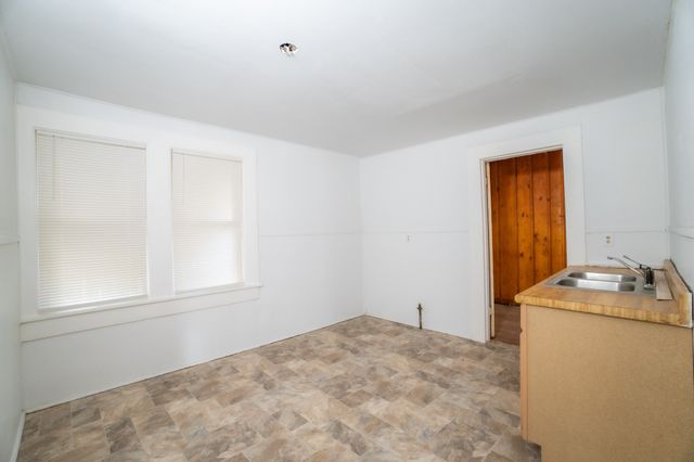 2624 Creswell Avenue, Shreveport, LA 71104