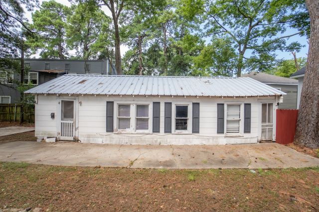 2624 Creswell Avenue, Shreveport, LA 71104