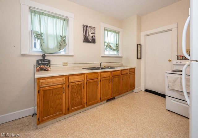 1005 S Freedom Avenue, Alliance, OH 44601