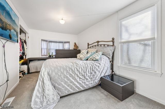 269 Paterson Ave, Midland Park Boro, NJ 07432