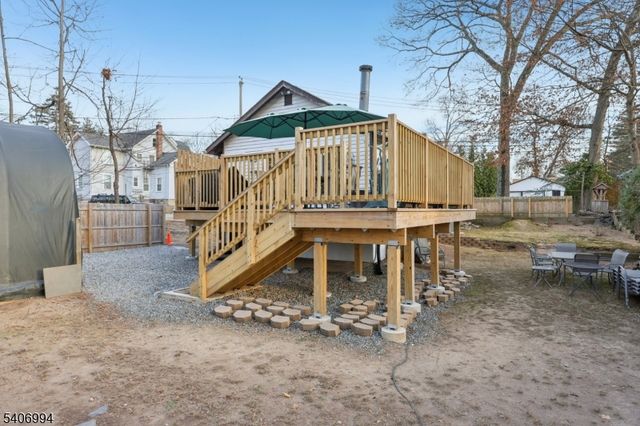 269 Paterson Ave, Midland Park Boro, NJ 07432