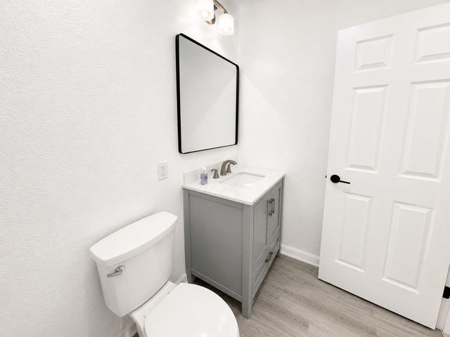 1010 Linden Street, La Marque, TX 77568