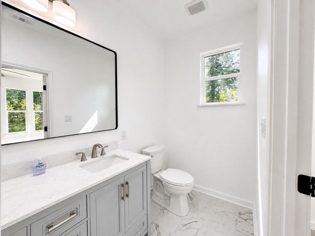 1010 Linden Street, La Marque, TX 77568