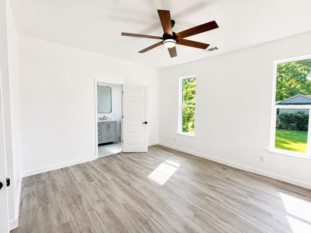 1010 Linden Street, La Marque, TX 77568