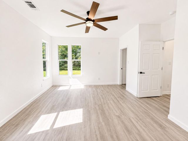 1010 Linden Street, La Marque, TX 77568