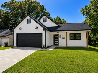 1010 Linden Street, La Marque, TX 77568