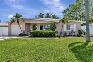 940 43RD AVENUE NE, St Petersburg, FL 33703