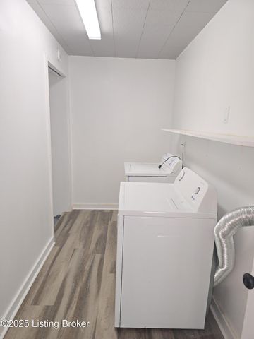 8802 Malvern Hill Rd, Louisville, KY 40242