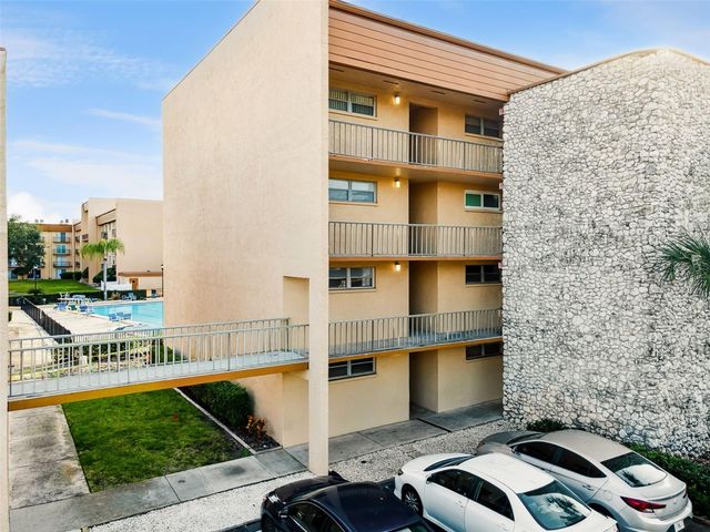 5820 N CHURCH AVENUE 340, Tampa, FL 33614