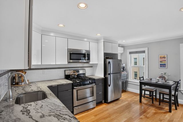 182 Marion St 2, Boston, MA 02128