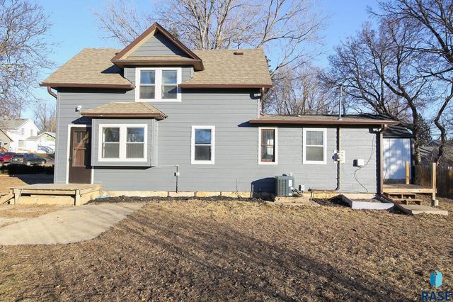 1914 S Duluth Ave Avenue, Sioux Falls, SD 57105