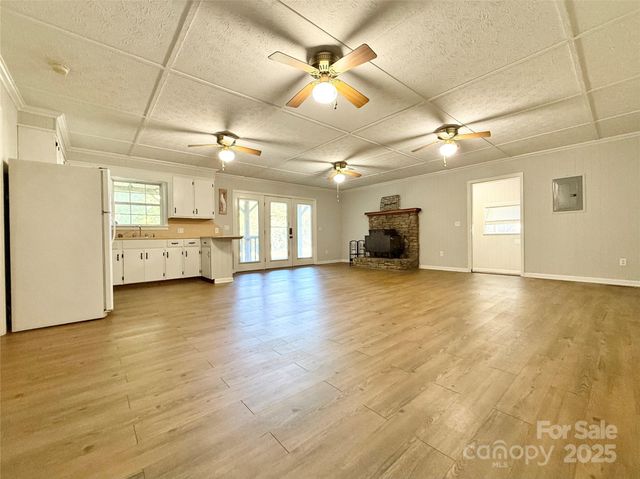 4592 NC 742 Highway S, Wadesboro, NC 28170