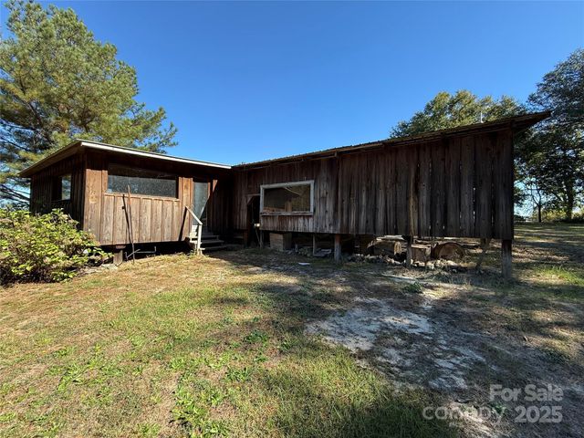 4592 NC 742 Highway S, Wadesboro, NC 28170