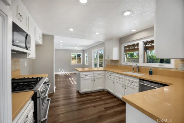 1 Country Wood Drive, Pomona, CA 91766