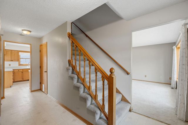 8020 Hidden Court, Chanhassen, MN 55317