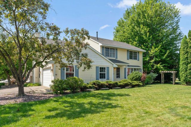 8020 Hidden Court, Chanhassen, MN 55317