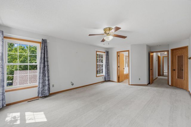8020 Hidden Court, Chanhassen, MN 55317