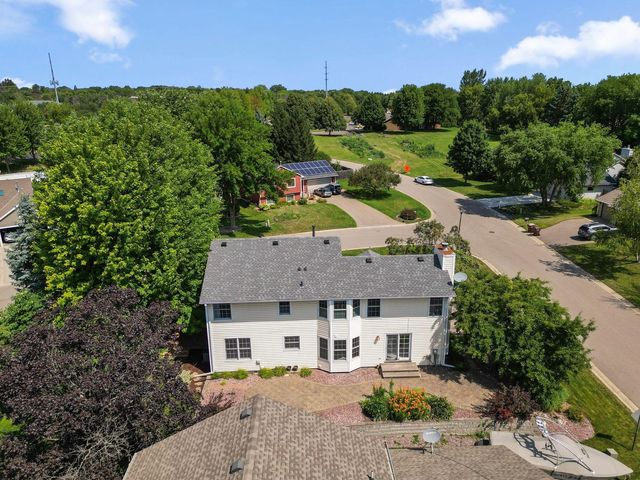 8020 Hidden Court, Chanhassen, MN 55317