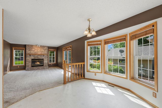 8020 Hidden Court, Chanhassen, MN 55317