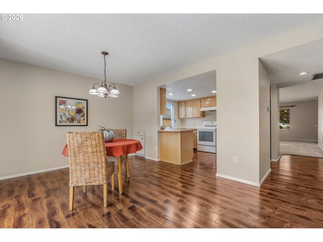 10175 Sw HIGHLAND Dr, Portland, OR 97224