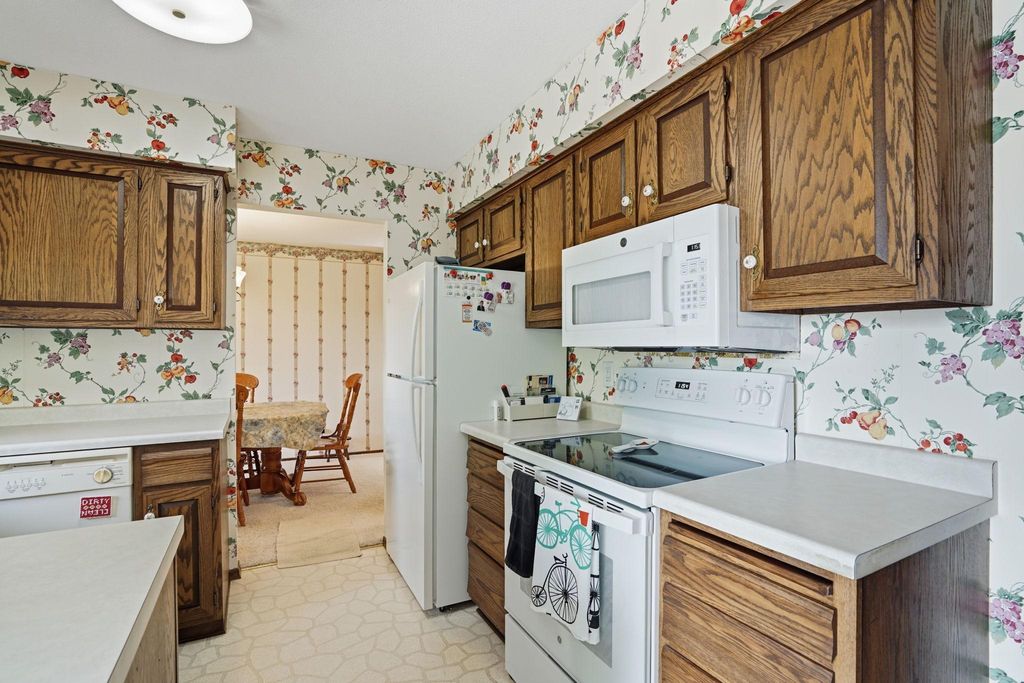 2756 Yukon Avenue N, New Hope, MN 55427 — photo 4