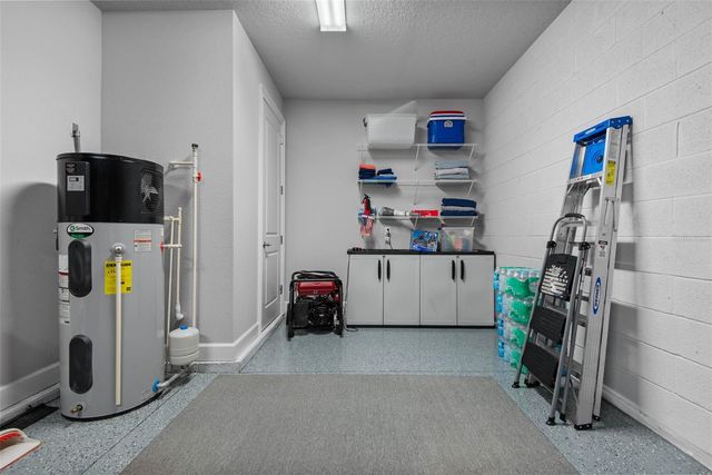 807 CREEKWOOD DRIVE, Ormond Beach, FL 32174