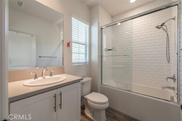 101 Windswept, Irvine, CA 92618