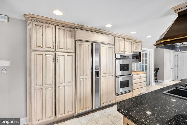 45 E RIDING DR, Cherry Hill, NJ 08003