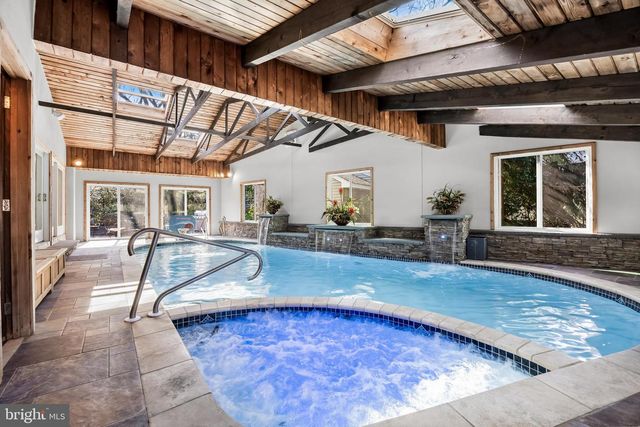 45 E RIDING DR, Cherry Hill, NJ 08003