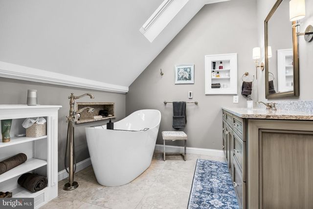 45 E RIDING DR, Cherry Hill, NJ 08003