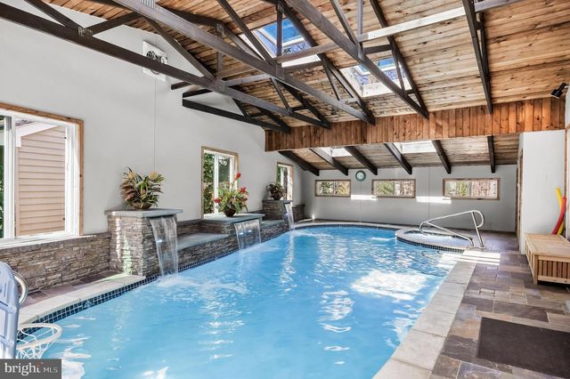 45 E RIDING DR, Cherry Hill, NJ 08003