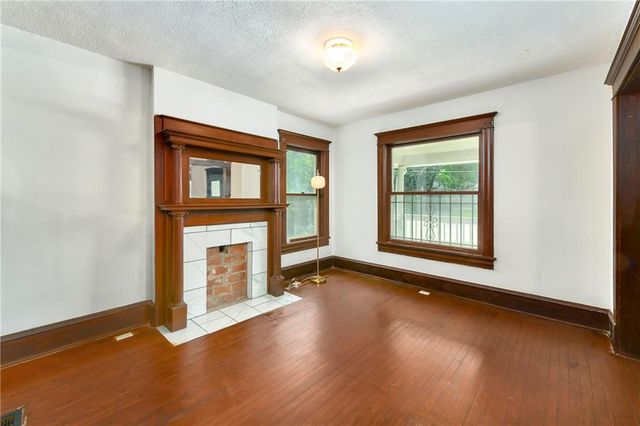 3515 Woodland Avenue, Kansas City, MO 64109