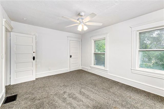 3515 Woodland Avenue, Kansas City, MO 64109