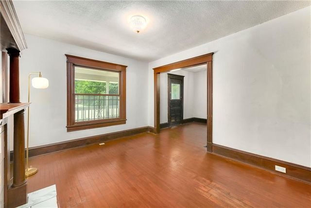3515 Woodland Avenue, Kansas City, MO 64109