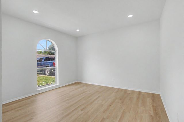 1938 Barnsley Lane, Houston, TX 77088