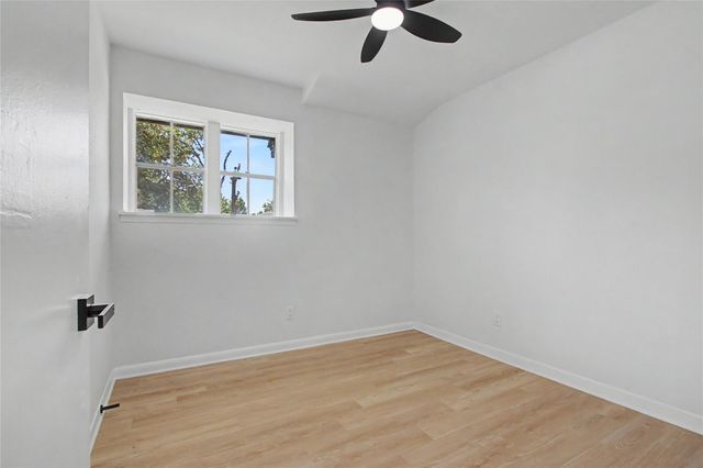 1938 Barnsley Lane, Houston, TX 77088