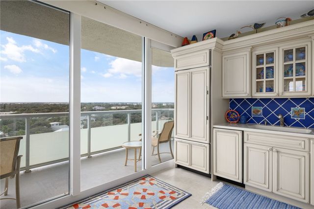 3554 Ocean Drive 904S, Vero Beach, FL 32963