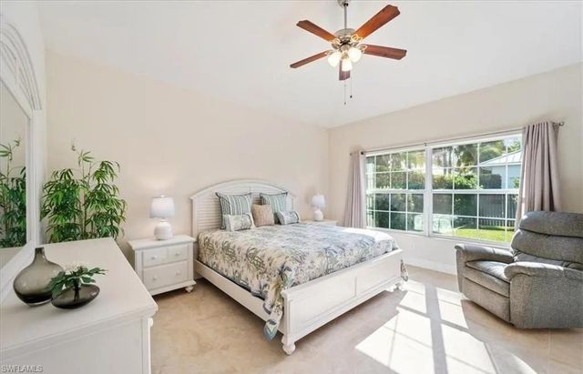 732 7th AVE N, Naples, FL 34102
