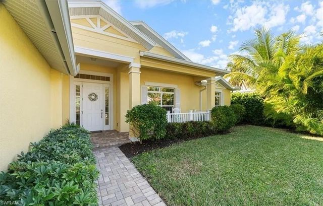 732 7th AVE N, Naples, FL 34102