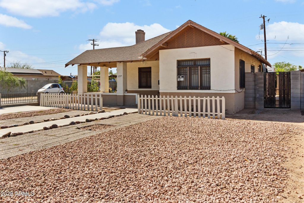 1237 E PIERCE Street, Phoenix, AZ 85006 — photo 2