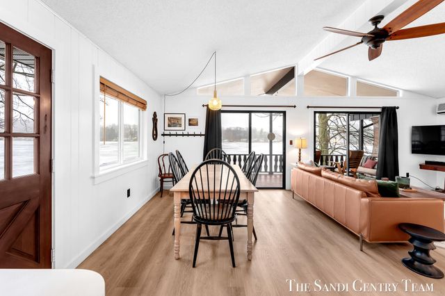 4050 W Orchard Drive, Hart Twp, MI 49420