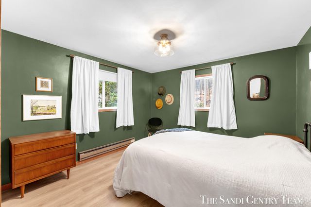 4050 W Orchard Drive, Hart Twp, MI 49420