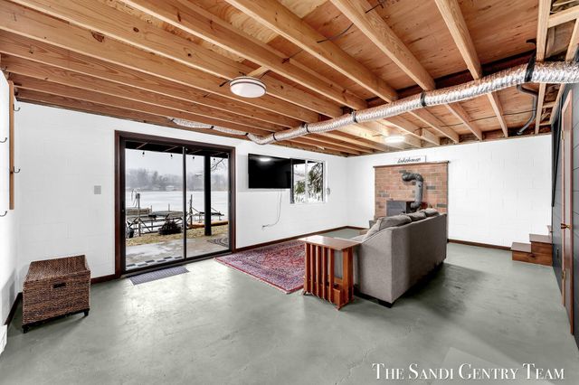 4050 W Orchard Drive, Hart Twp, MI 49420