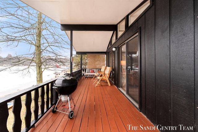 4050 W Orchard Drive, Hart Twp, MI 49420