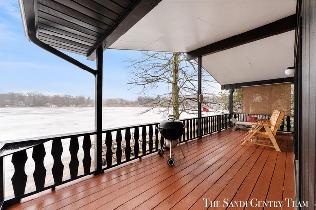 4050 W Orchard Drive, Hart Twp, MI 49420